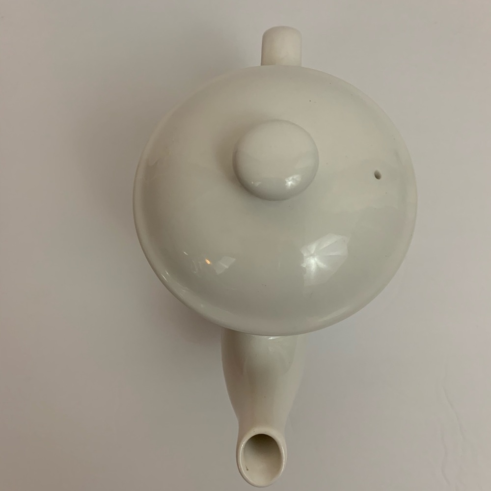 Tim Horton's Tea Pot - Picture 4 of 5